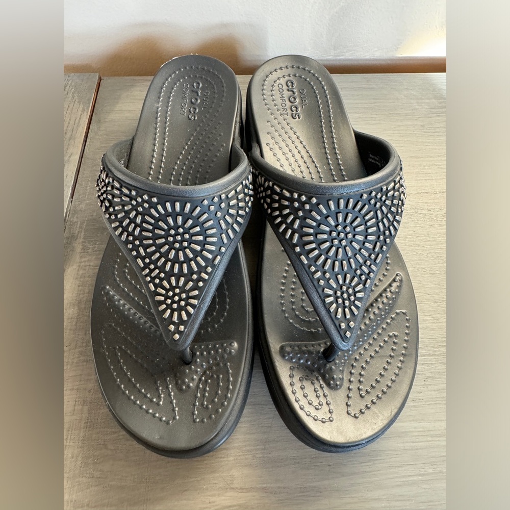 Crocs Women's‎ Size W 8 Monterey Diamante Black Wedge Flip Flop Sandals
